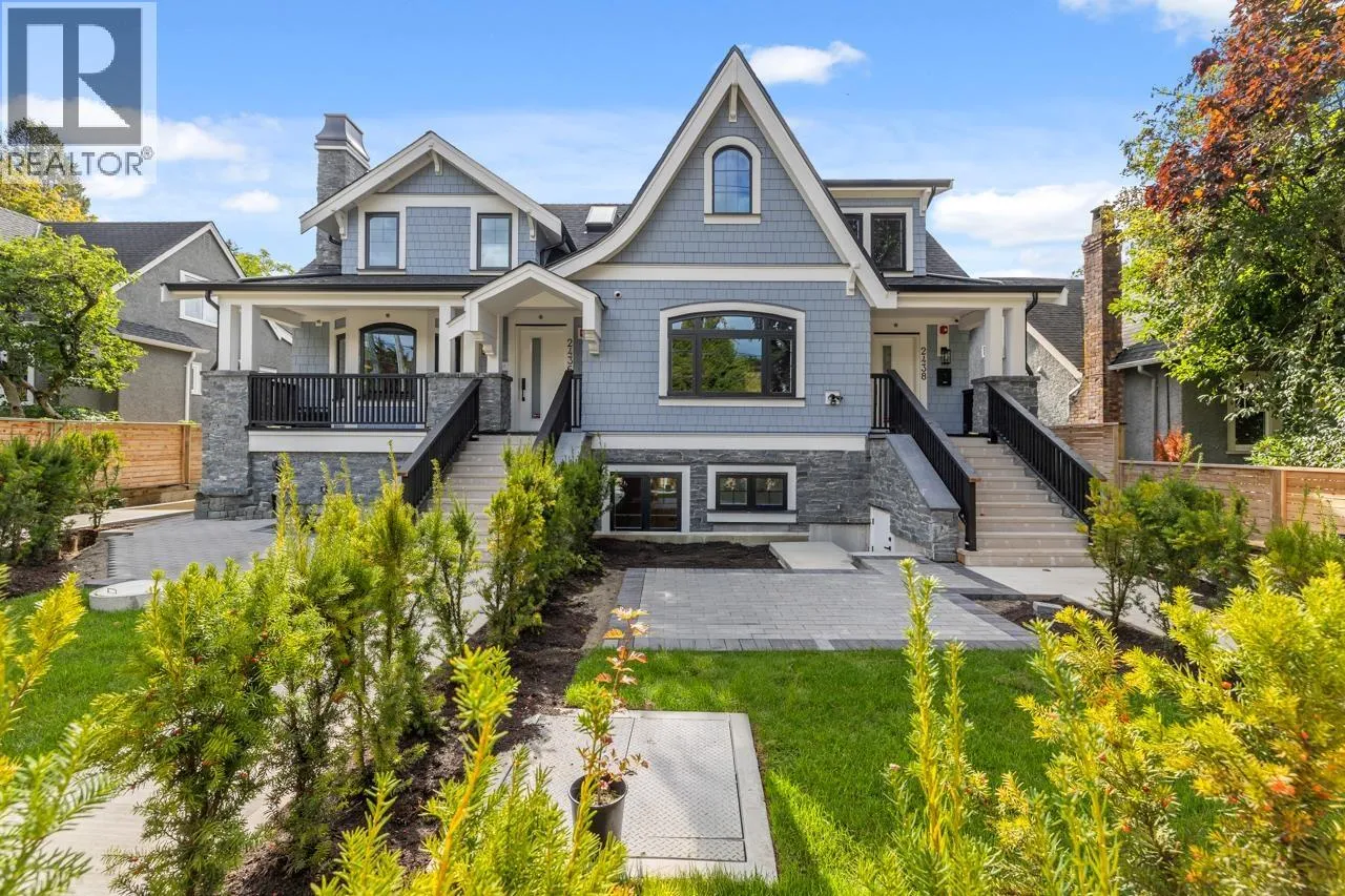 Row / Townhouse for rent: 2436 W 49th Avenue, Vancouver, British Columbia V6M 2V3