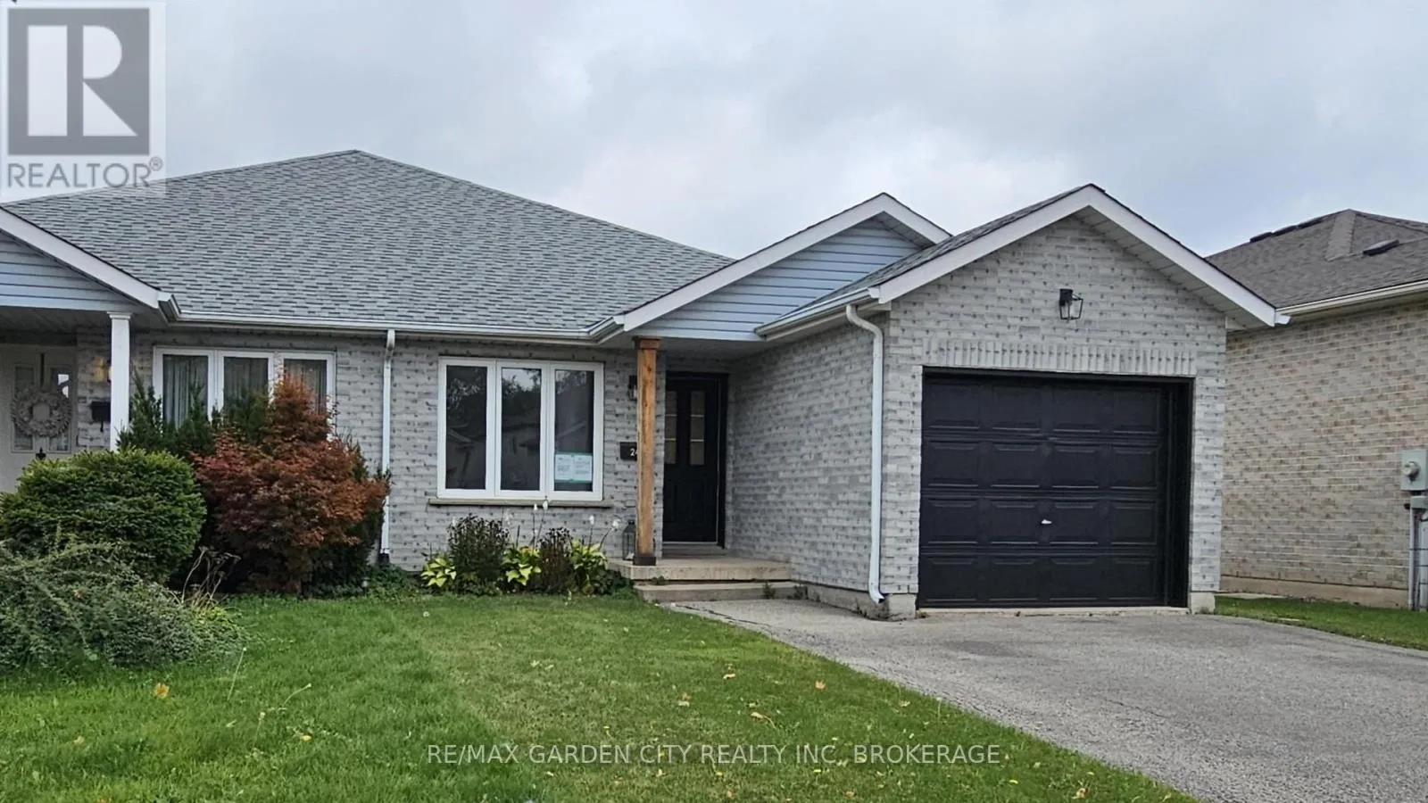 House for rent: 244 Autumn Crescent, Welland, Ontario L3C 7K2