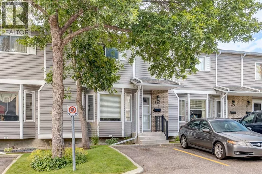 Row / Townhouse for rent: 245 Cedarwood Park Sw, Calgary, Alberta T2W 6H7