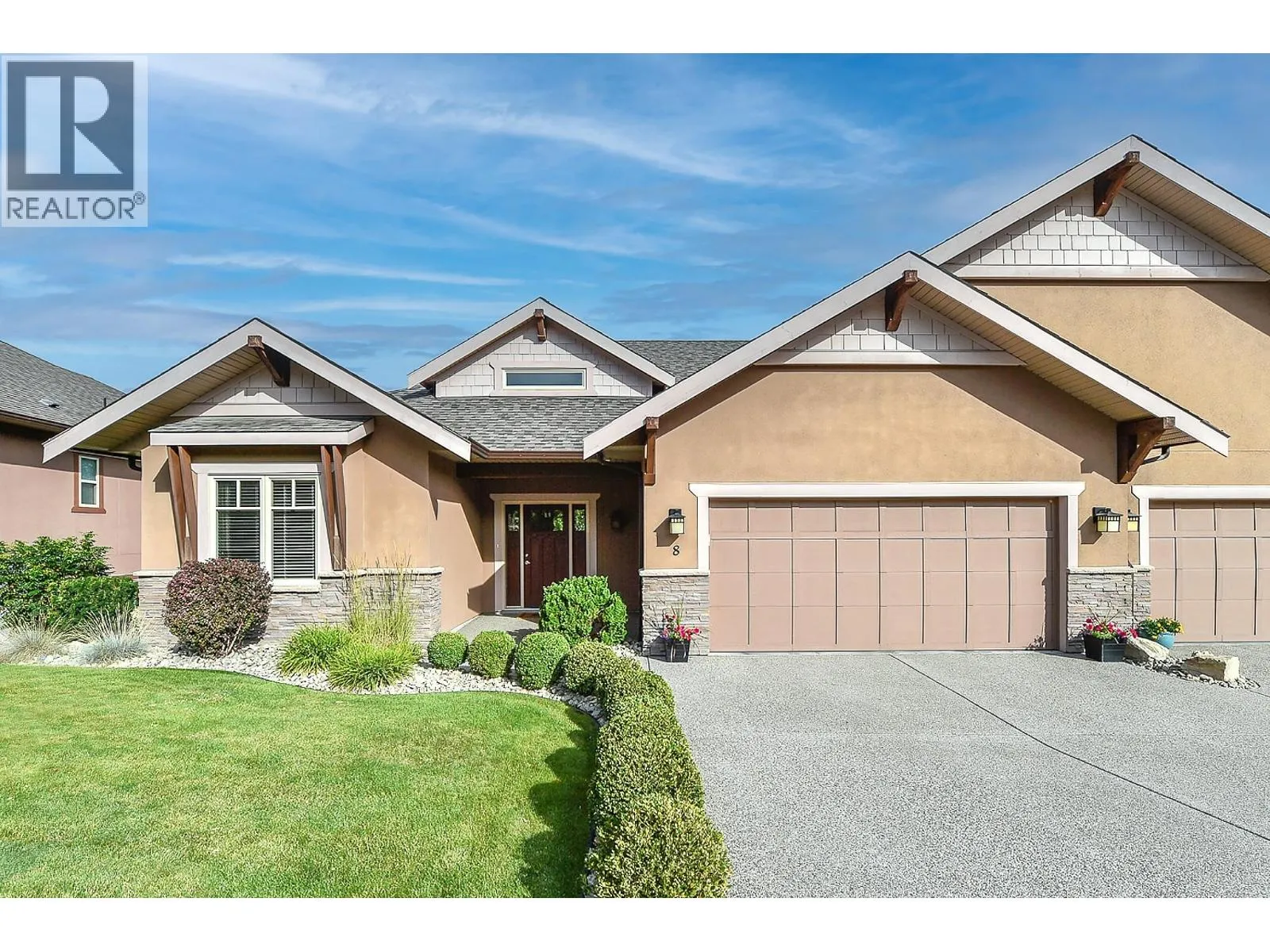 Row / Townhouse for rent: 2450 Selkirk Drive Unit# 8, Kelowna, British Columbia V1V 2Z5