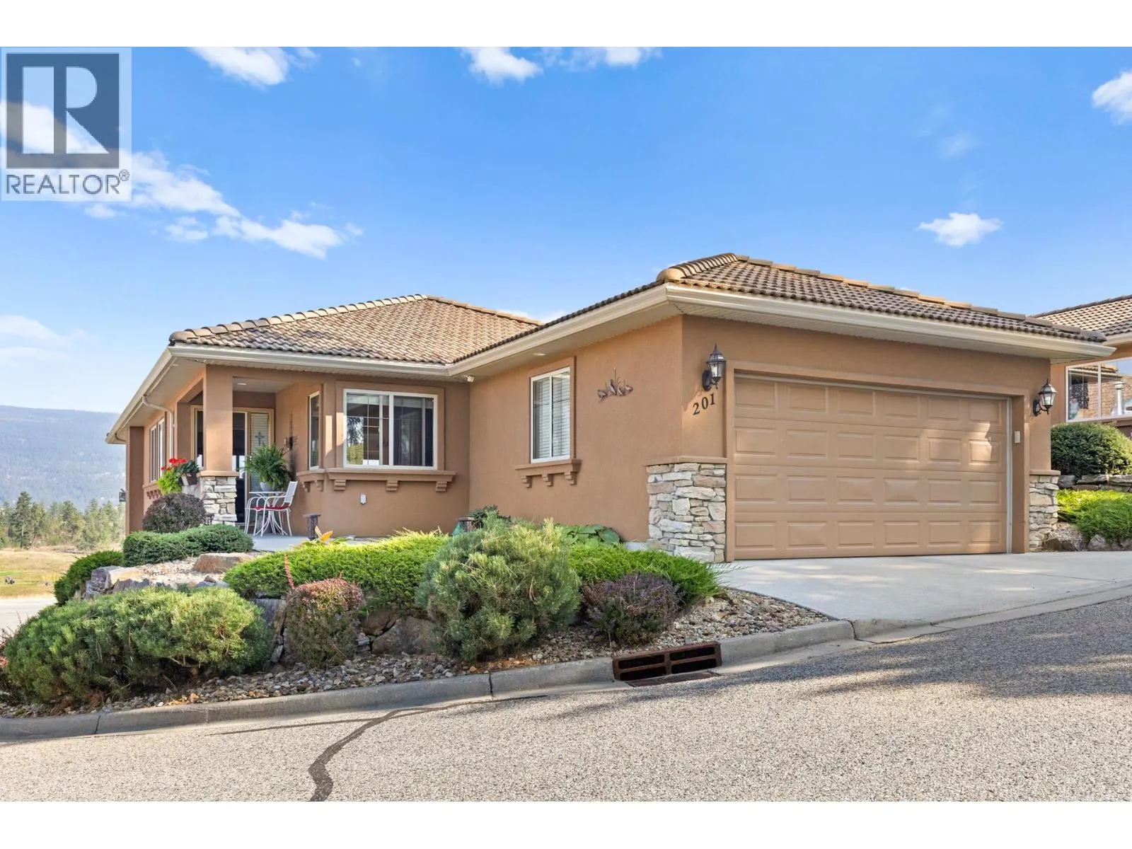 House for rent: 2455 Quail Ridge Boulevard Unit# 201, Kelowna, British Columbia V1V 2S8