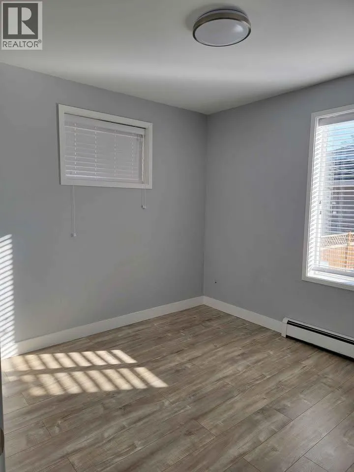 House for rent: 2456 E 19th Avenue, Vancouver, British Columbia V5M 2R9