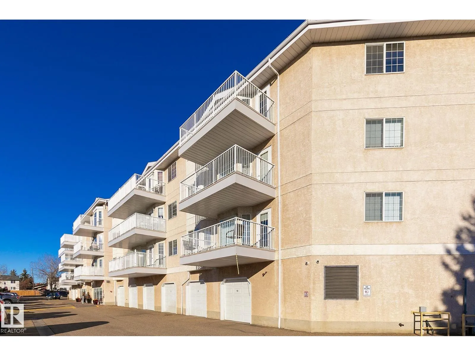 Apartment for rent: #246 13441 127 St Nw, Edmonton, Alberta T5J 6B6