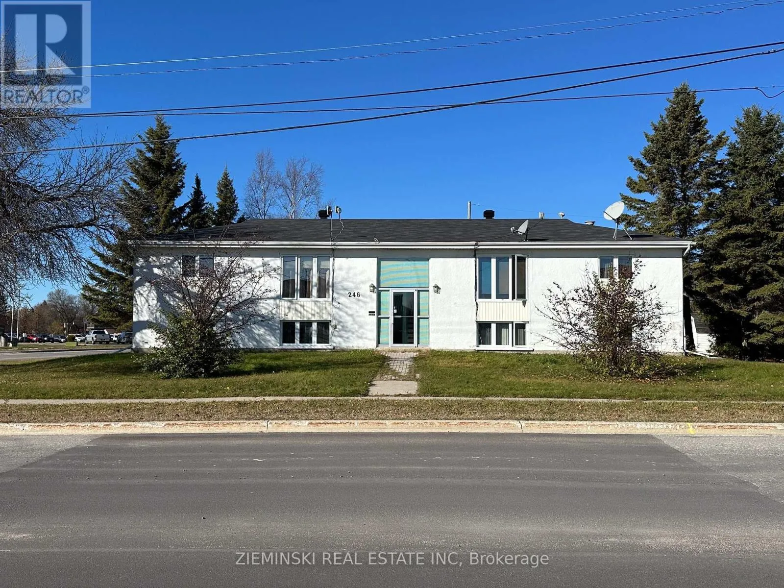 Other for rent: 246 Cambridge Avenue, Iroquois Falls, Ontario P0K 1E0