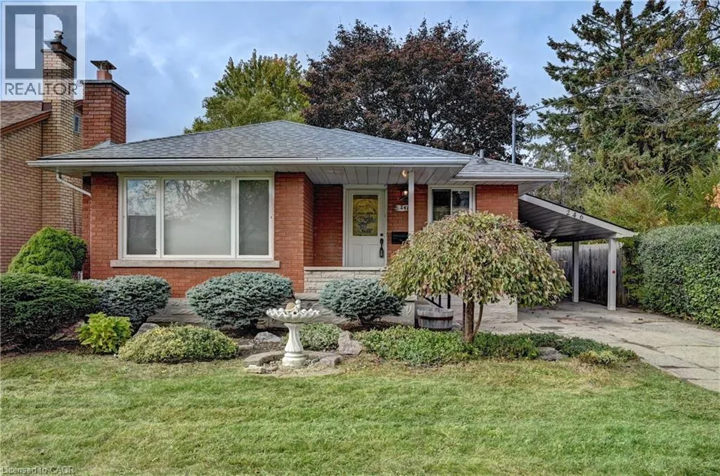 House for rent: 246 Eighth Avenue, Kitchener, Ontario N2C 1S7