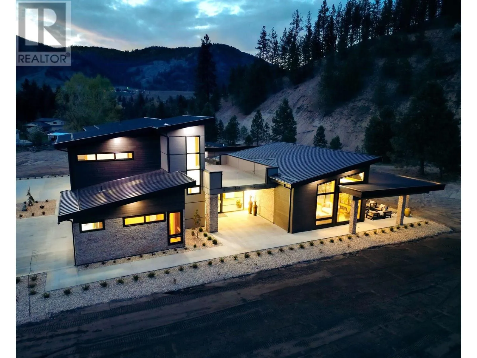 House for rent: 2465 Coalchute Road, Grand Forks, British Columbia V0H 1H2