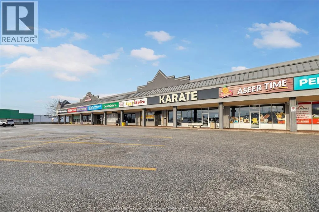 2469 Dougall Avenue, Windsor, Ontario N8X 1T3