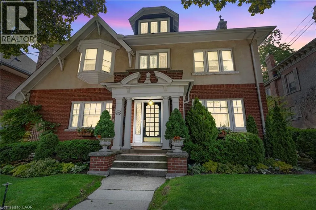 House for rent: 247 Macnab Street S, Hamilton, Ontario L8P 3E2