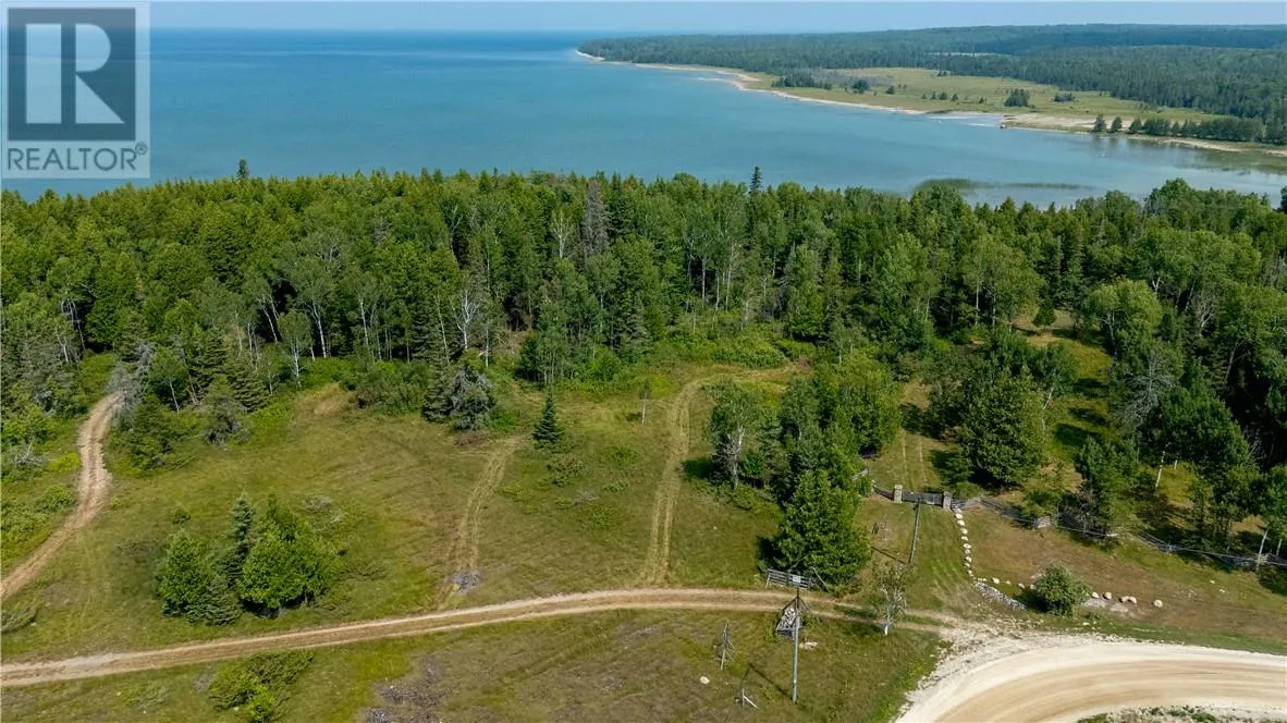 248 Whitetail Drive, Barrie Island, Ontario P0P 1H0