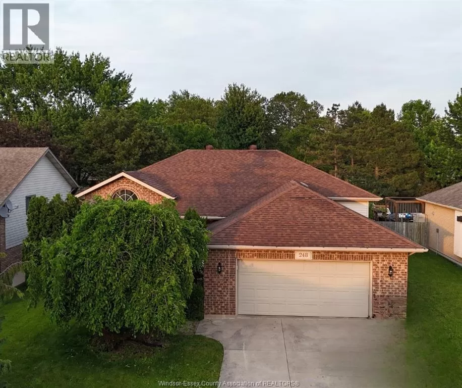 House for rent: 248 Willowwood Drive, Lakeshore, Ontario N0R 1A0