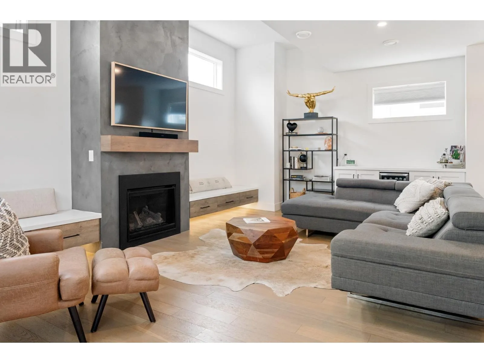 House for rent: 2481 Ethel Street, Kelowna, British Columbia V1Y 3A4