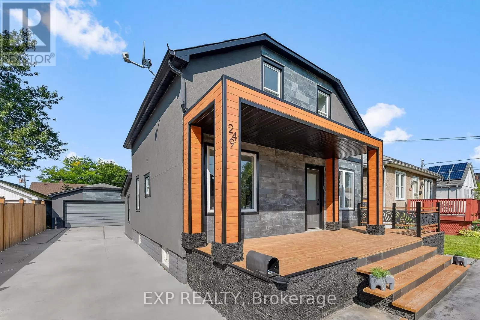 House for rent: 249 Wallace Avenue S, Welland, Ontario L3B 1R7