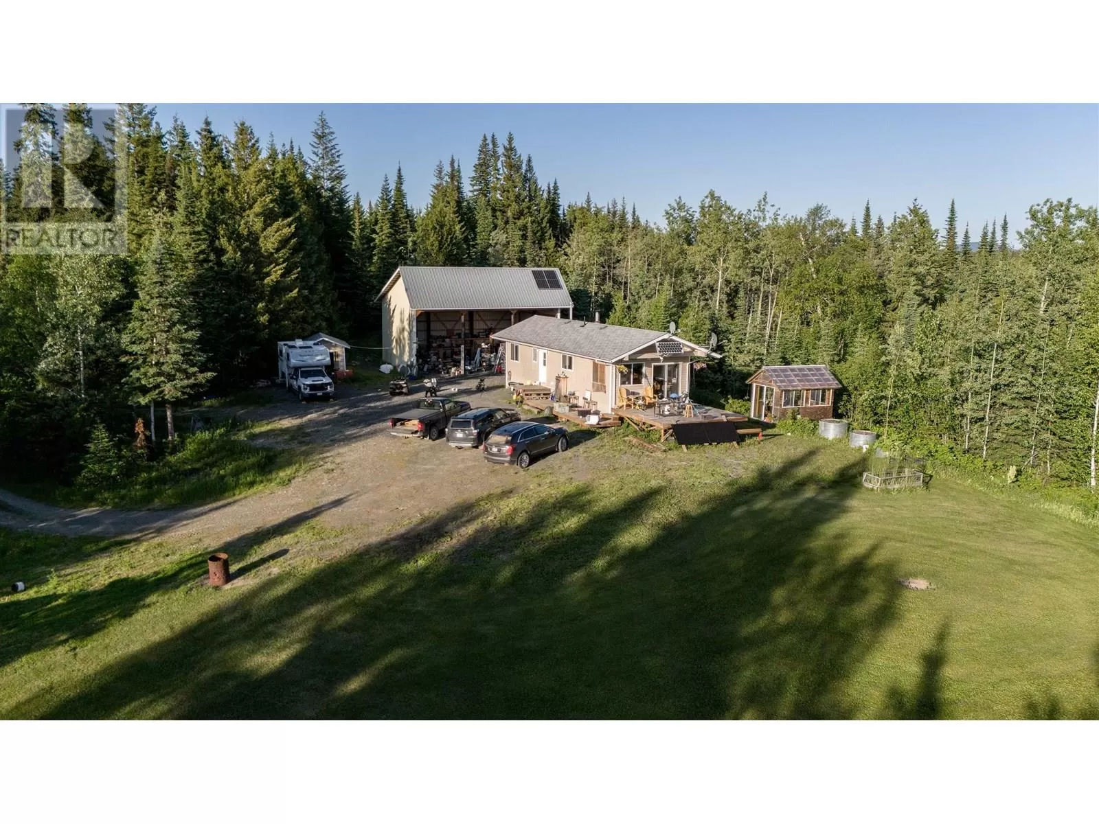 House for rent: 24905 Beaver Forest Road, Shelley, British Columbia V0J 3L0