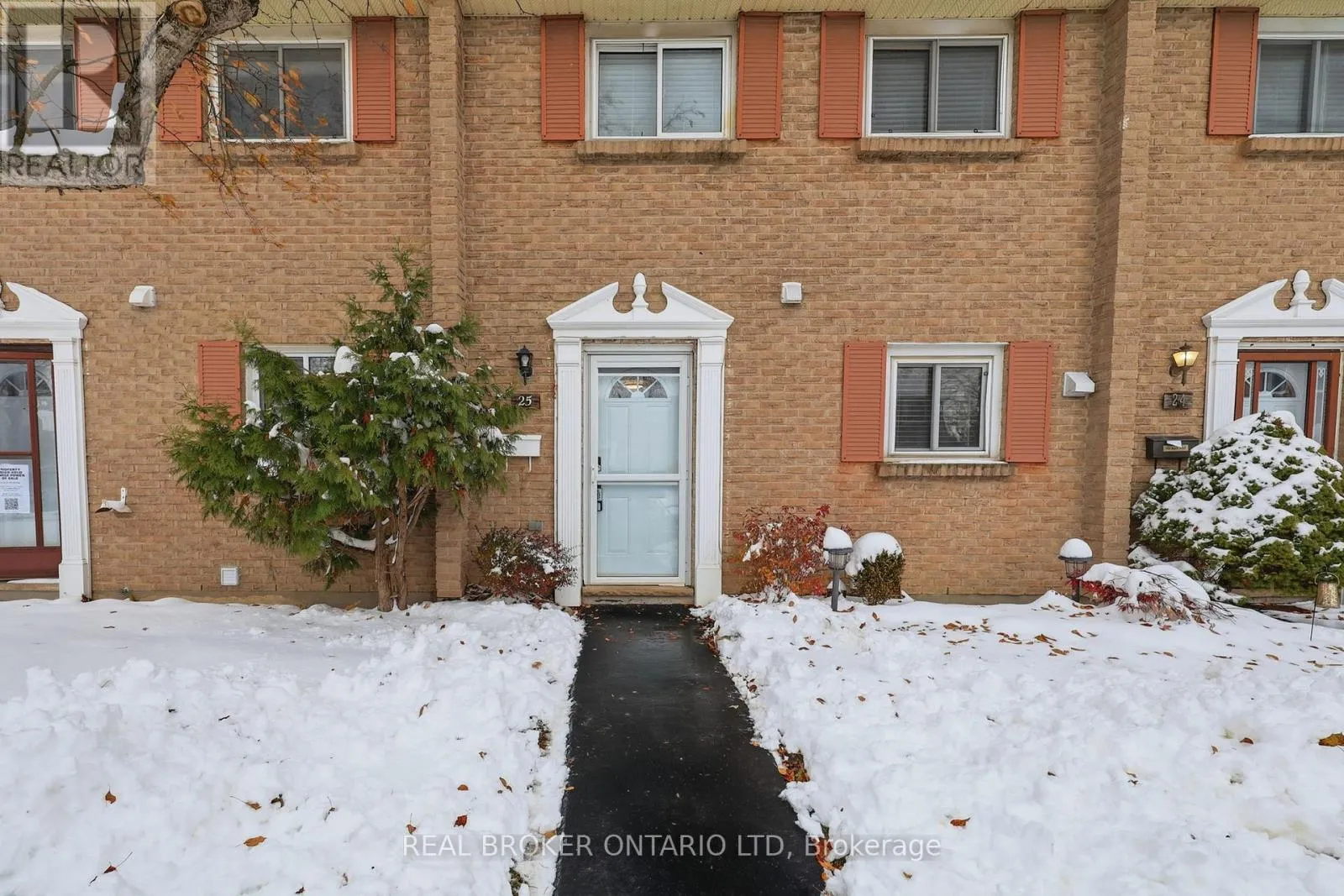 Row / Townhouse for rent: 25 - 166 Southdale Road W, London South, Ontario N6J 2J1