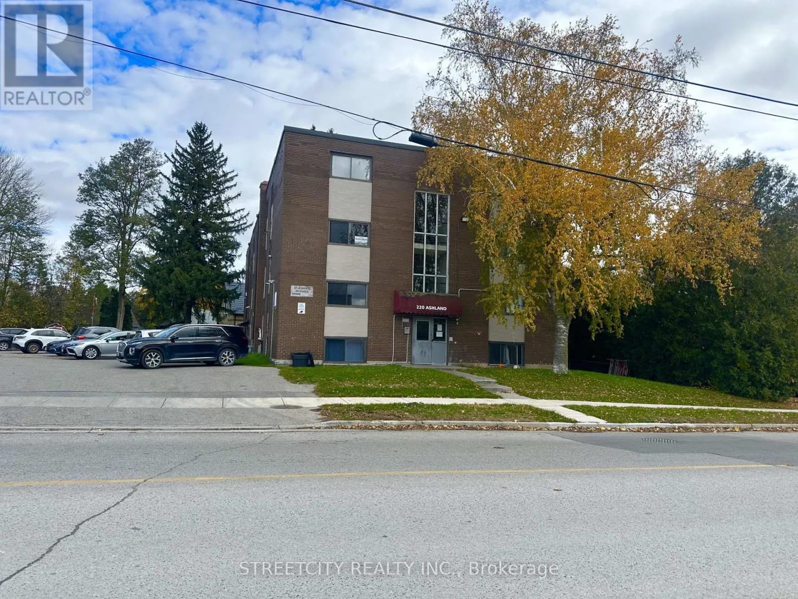Other for rent: 25 - 220 Ashland Avenue, London East, Ontario N5W 4H4
