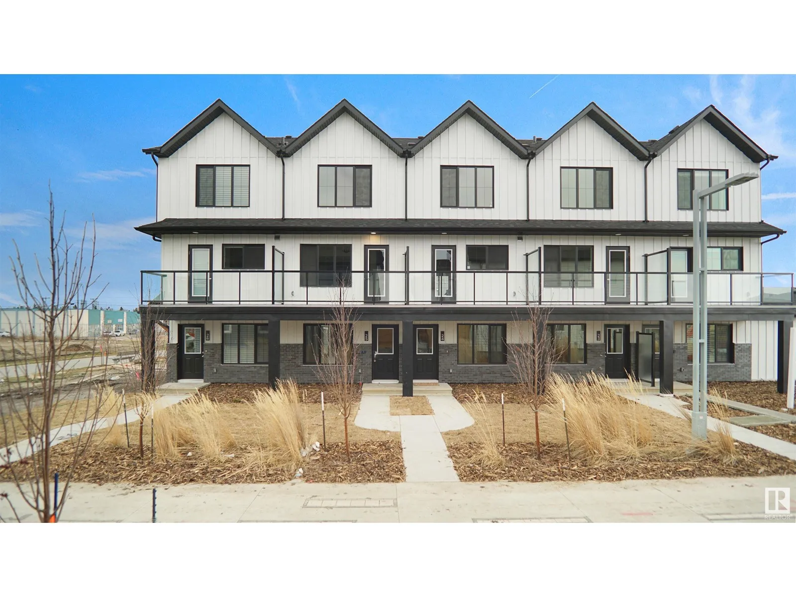 Row / Townhouse for rent: #25 29 Airport Rd Nw, Edmonton, Alberta T5G 2P9