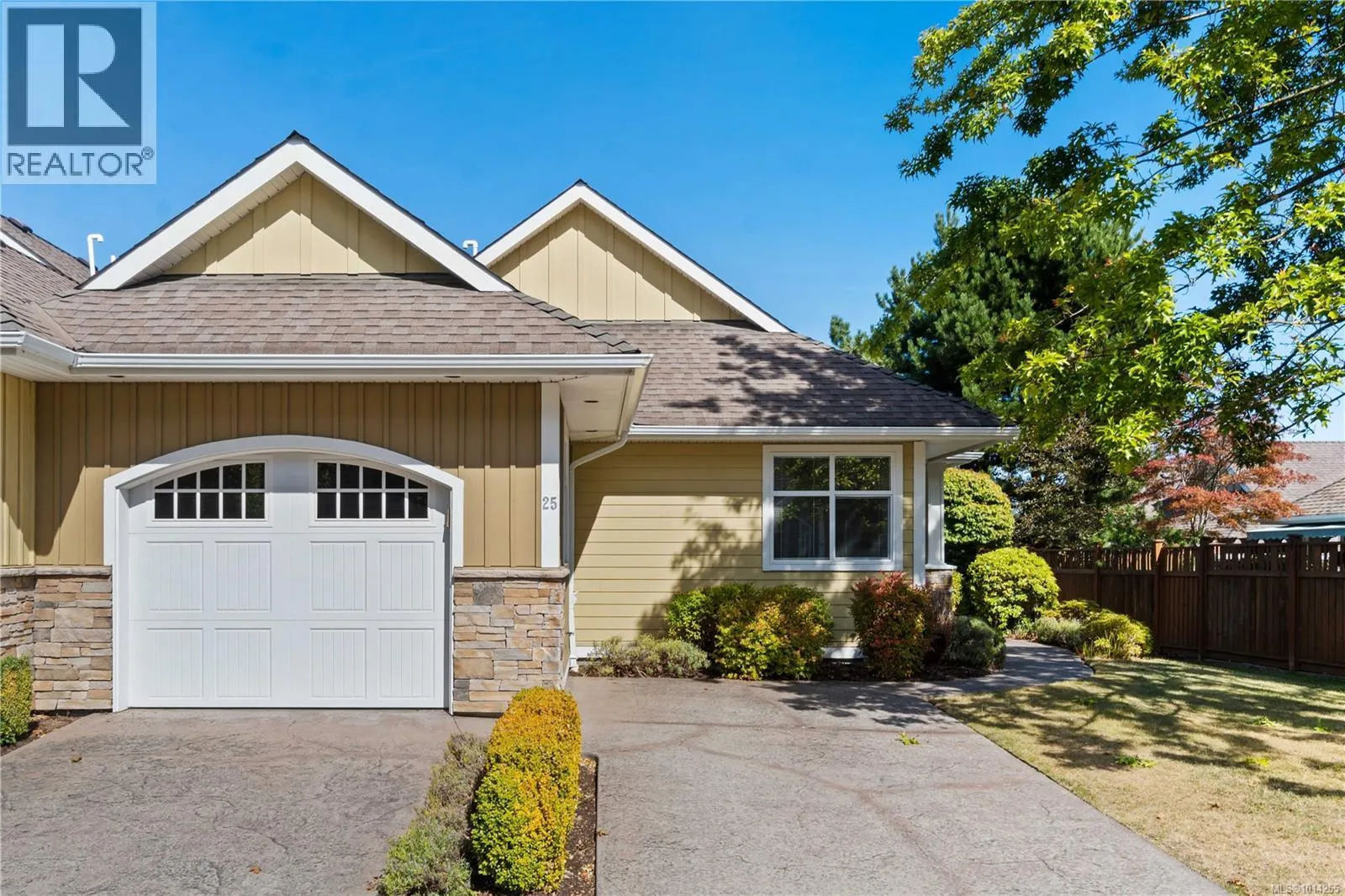 Row / Townhouse for rent: 25 447 Pym St S, Parksville, British Columbia V9P 2H9