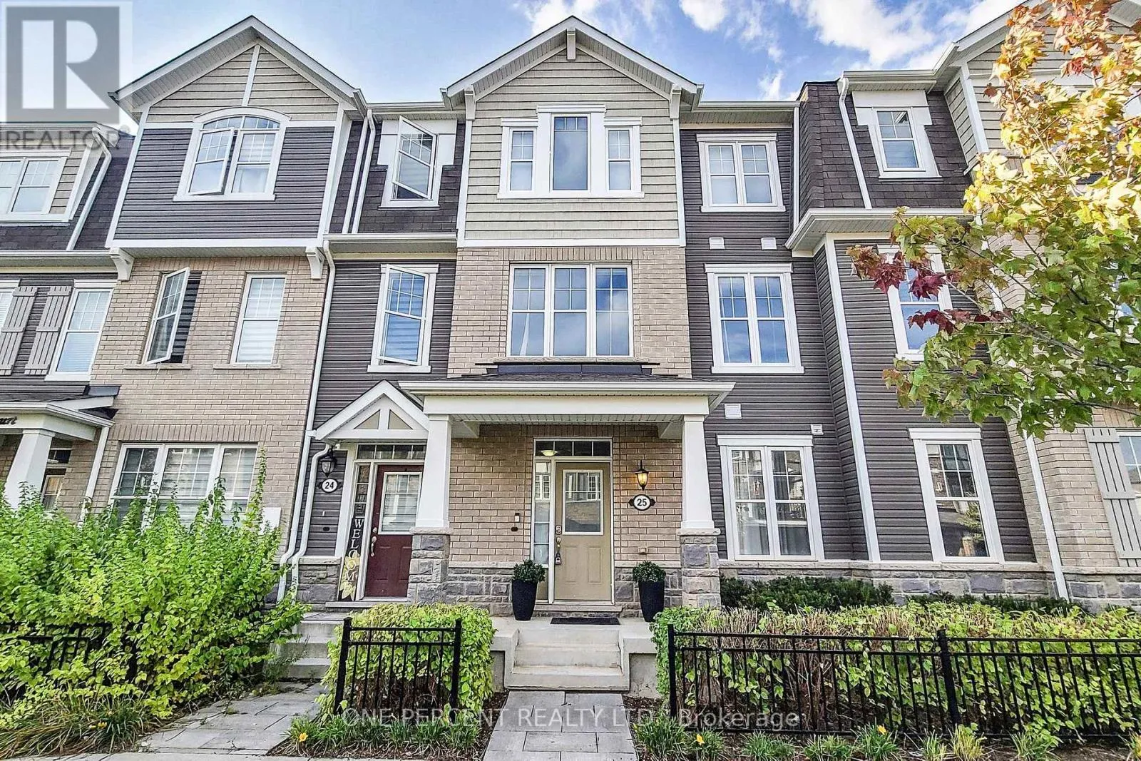 Row / Townhouse for rent: 25 - 501 Buckeye Court, Milton, Ontario L9E 1P3