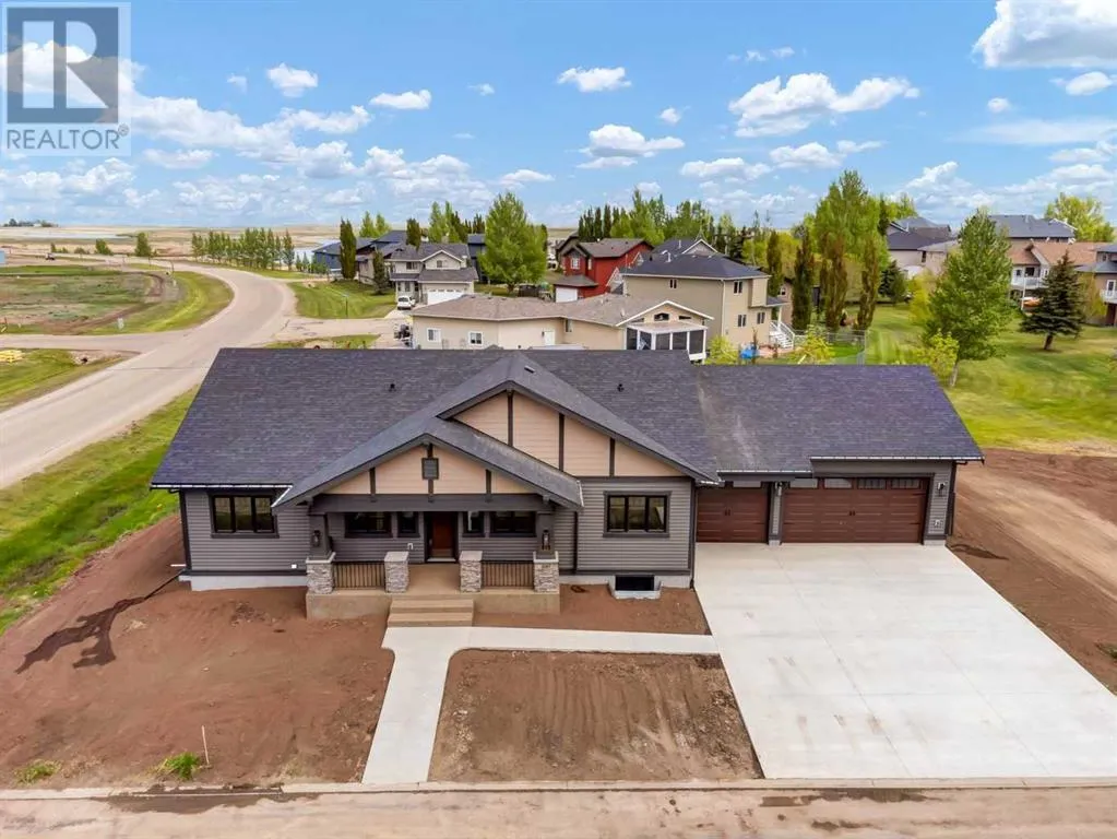 House for rent: 25 Blue Heron Bay, Lake Newell Resort, Alberta T1R 0X5