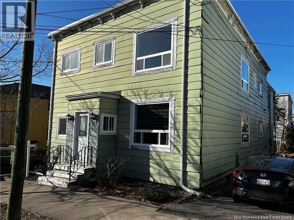 Triplex for rent: 25 Clarendon Street, Saint John, New Brunswick E2K 1A3