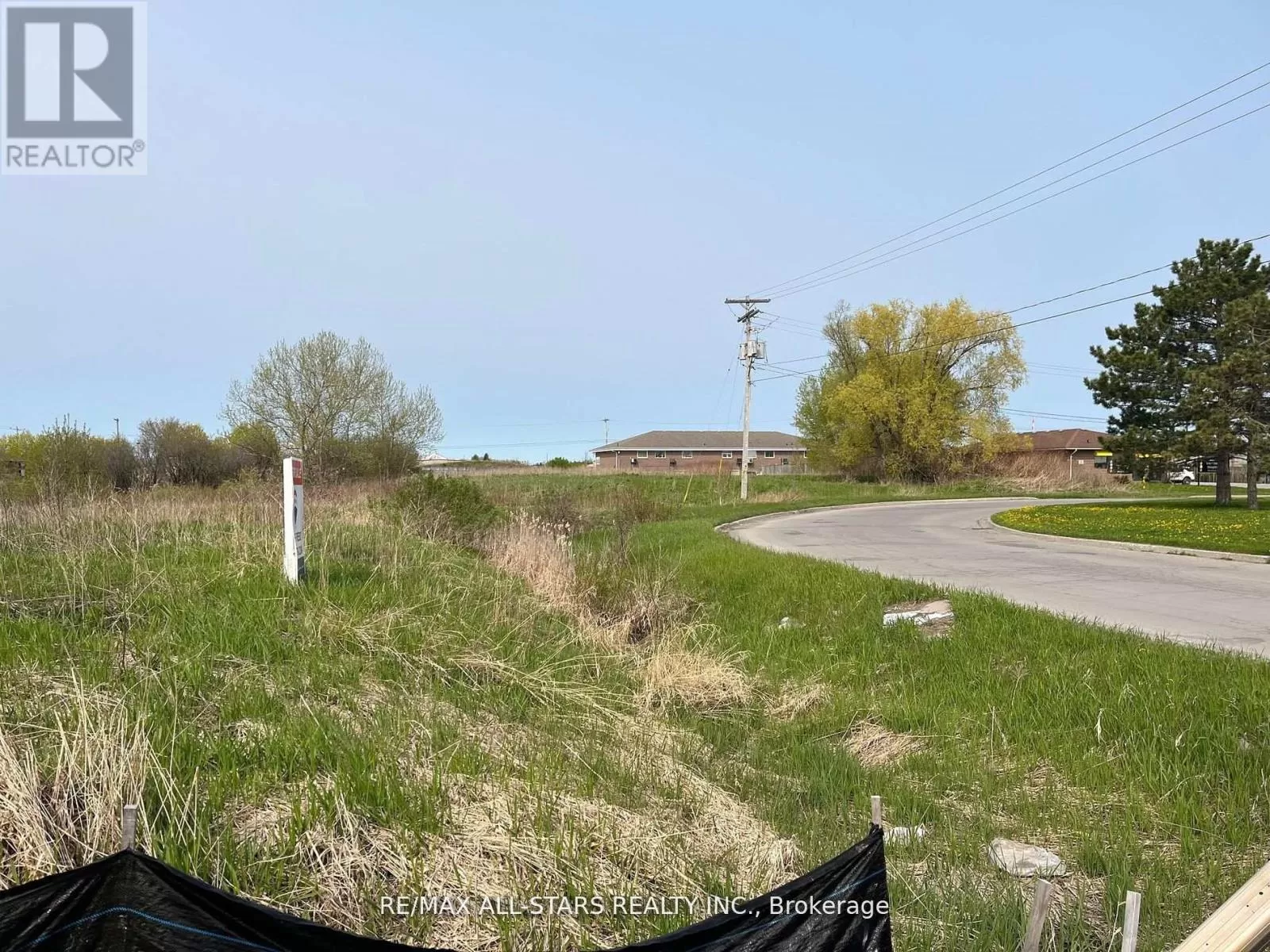 25 Commerce Road, Kawartha Lakes, Ontario K9V 5Y3