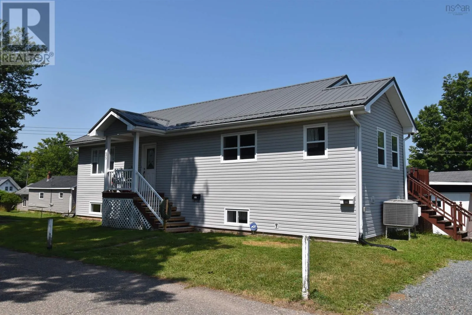 Duplex for rent: 25 Cook Street, Truro, Nova Scotia B2N 2E4