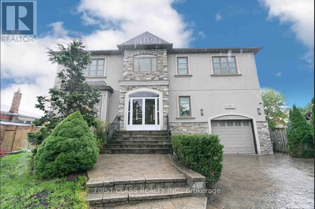 House for rent: 25 Dresden Road, Toronto, Ontario M3H 1W8