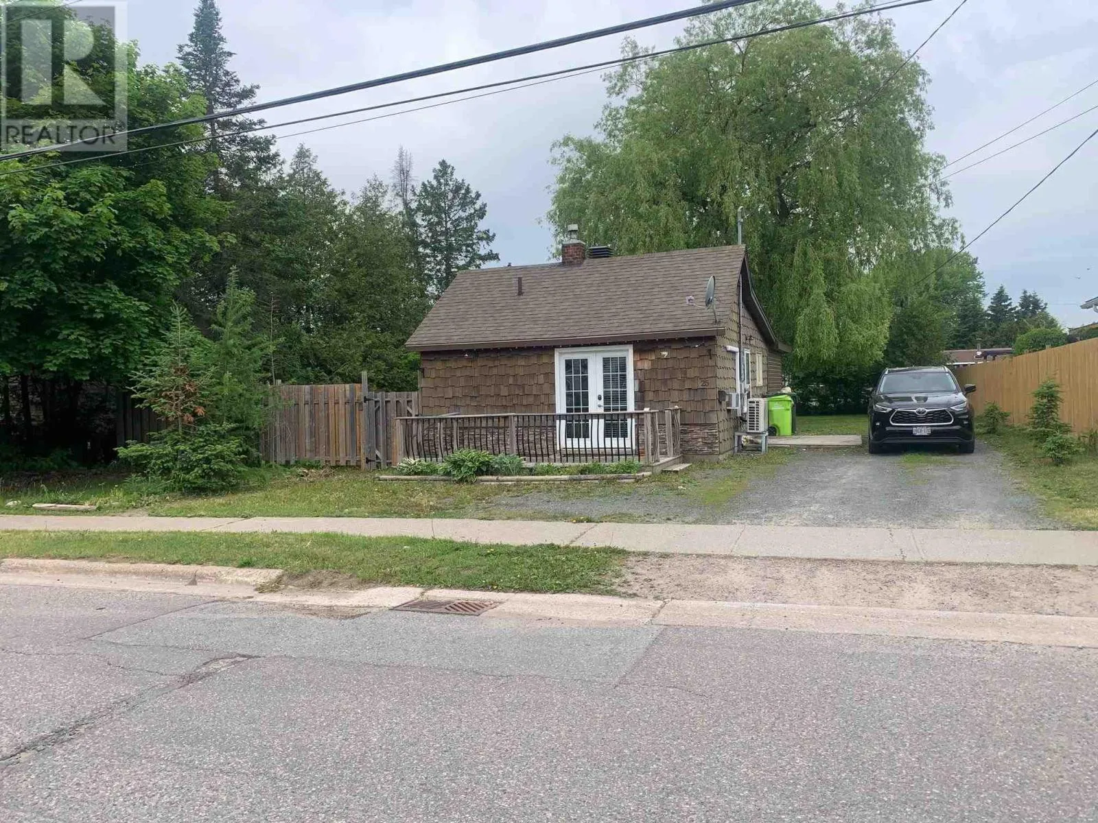 25 Elmwood Ave, Sault Ste. Marie, Ontario P6B 4V6