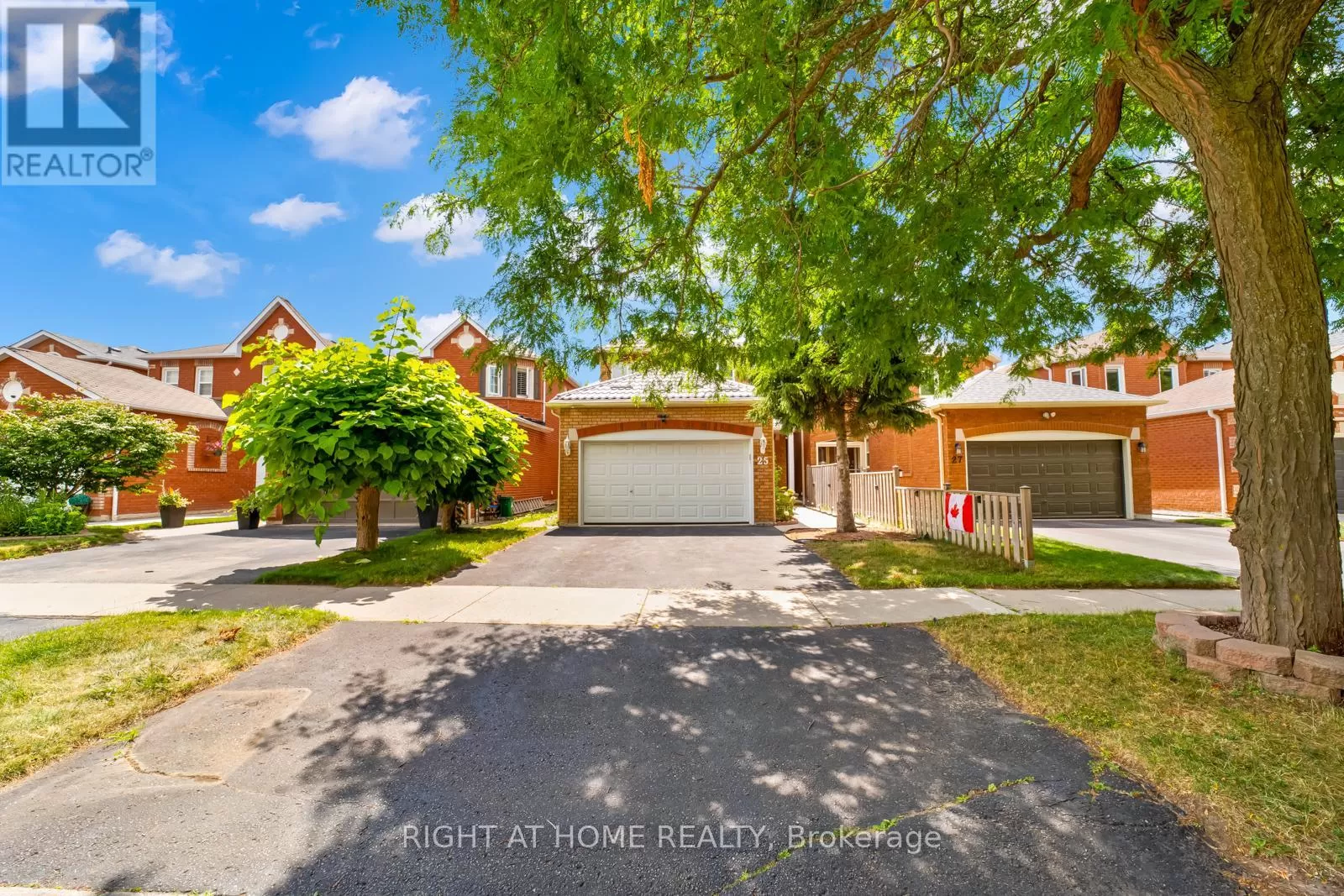 House for rent: 25 Fieldnest Crescent, Whitby, Ontario L1R 1Z5