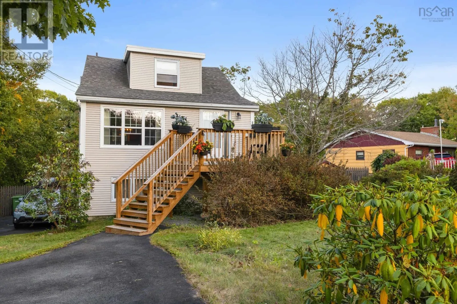 Duplex for rent: 25 Joyce Avenue, Halifax, Nova Scotia B3P 1W7