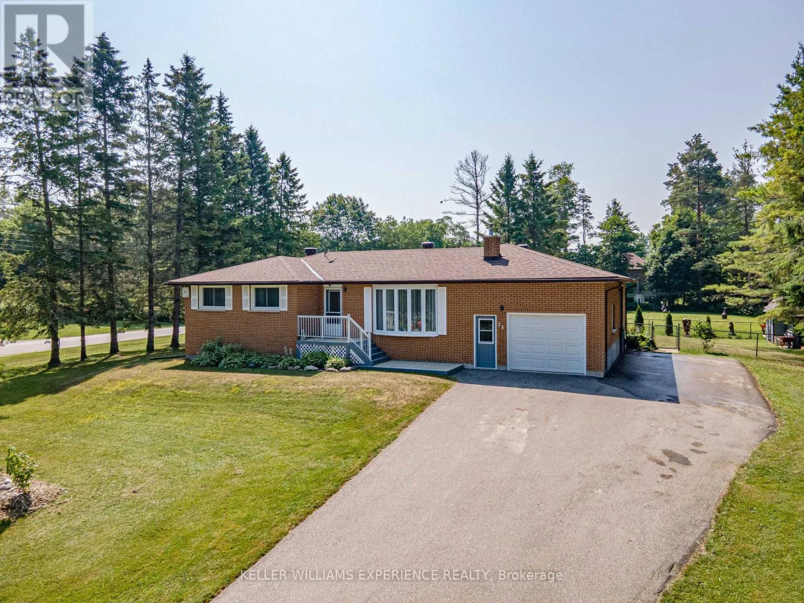 House for rent: 25 Lamers Crescent, Clearview, Ontario L0M 1N0