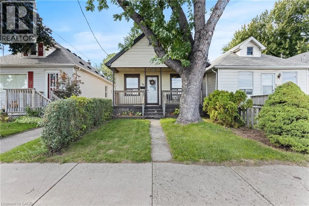 House for rent: 25 Mckinstry Street, Hamilton, Ontario L8L 6C2