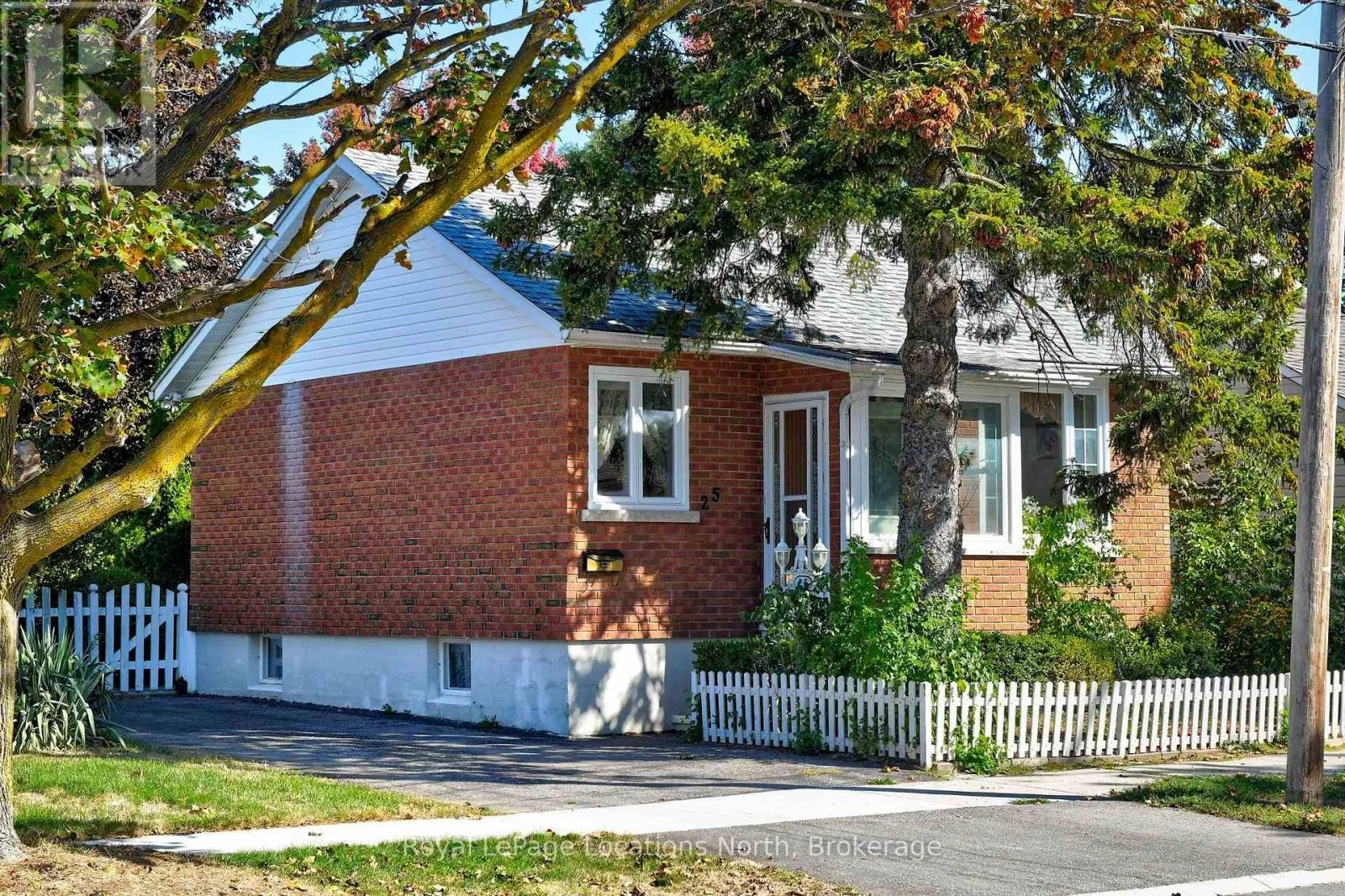 House for rent: 25 Ninth Street, Collingwood, Ontario L9Y 2E9