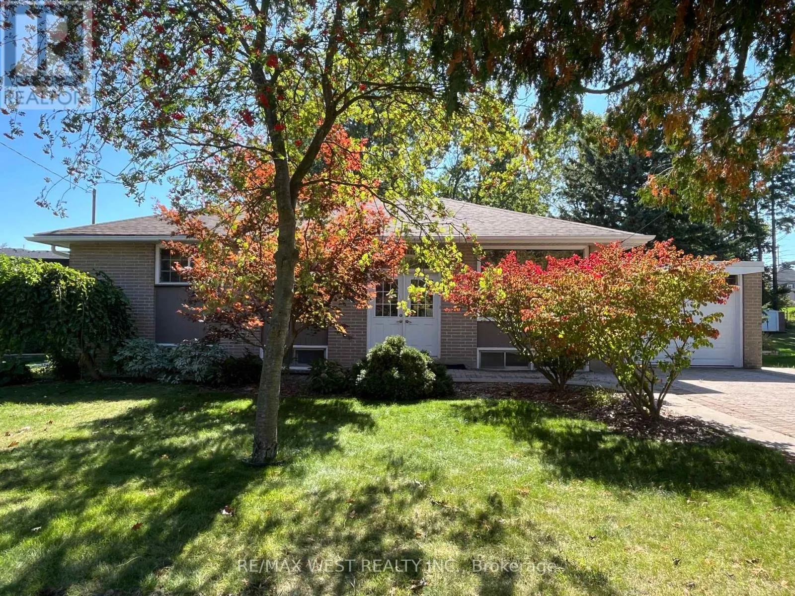 House for rent: 25 Norman Avenue, King, Ontario L0G 1N0