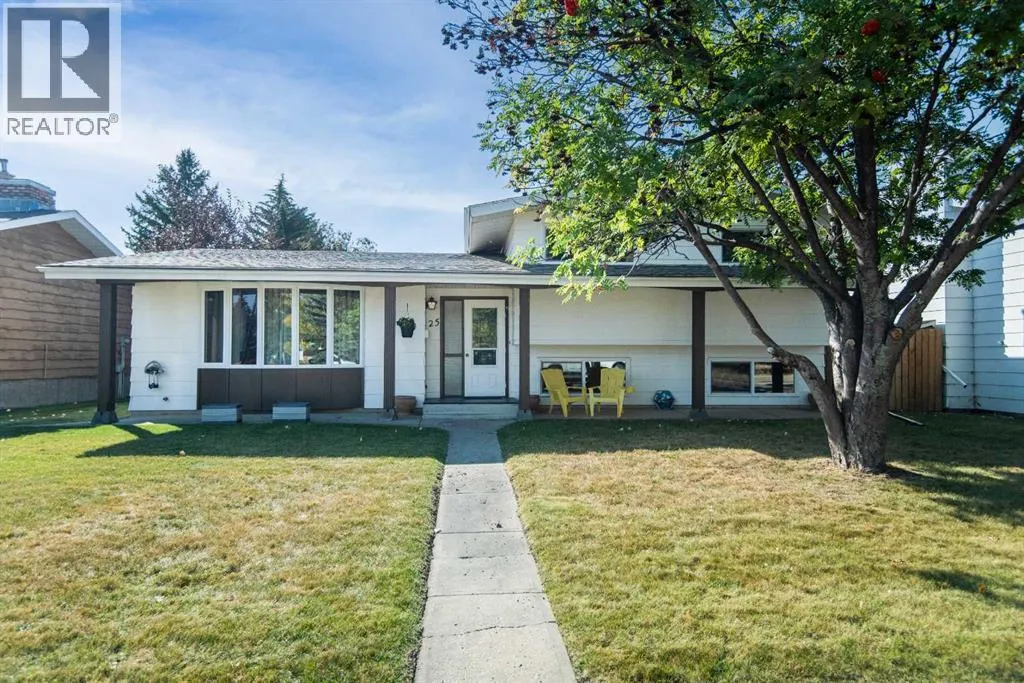 House for rent: 25 Oates Green, Red Deer, Alberta T4P 1V2