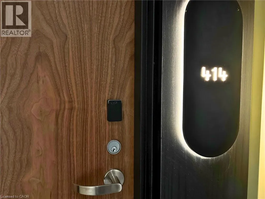 Apartment for rent: 25 Wellington Street S Unit# 414, Kitchener, Ontario N2G 0G5