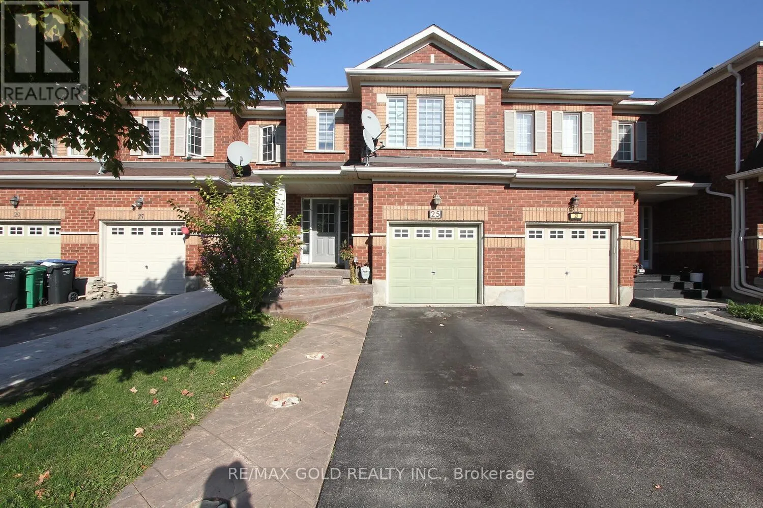 Row / Townhouse for rent: 25 Wicklow Road E, Brampton, Ontario L6X 0J6
