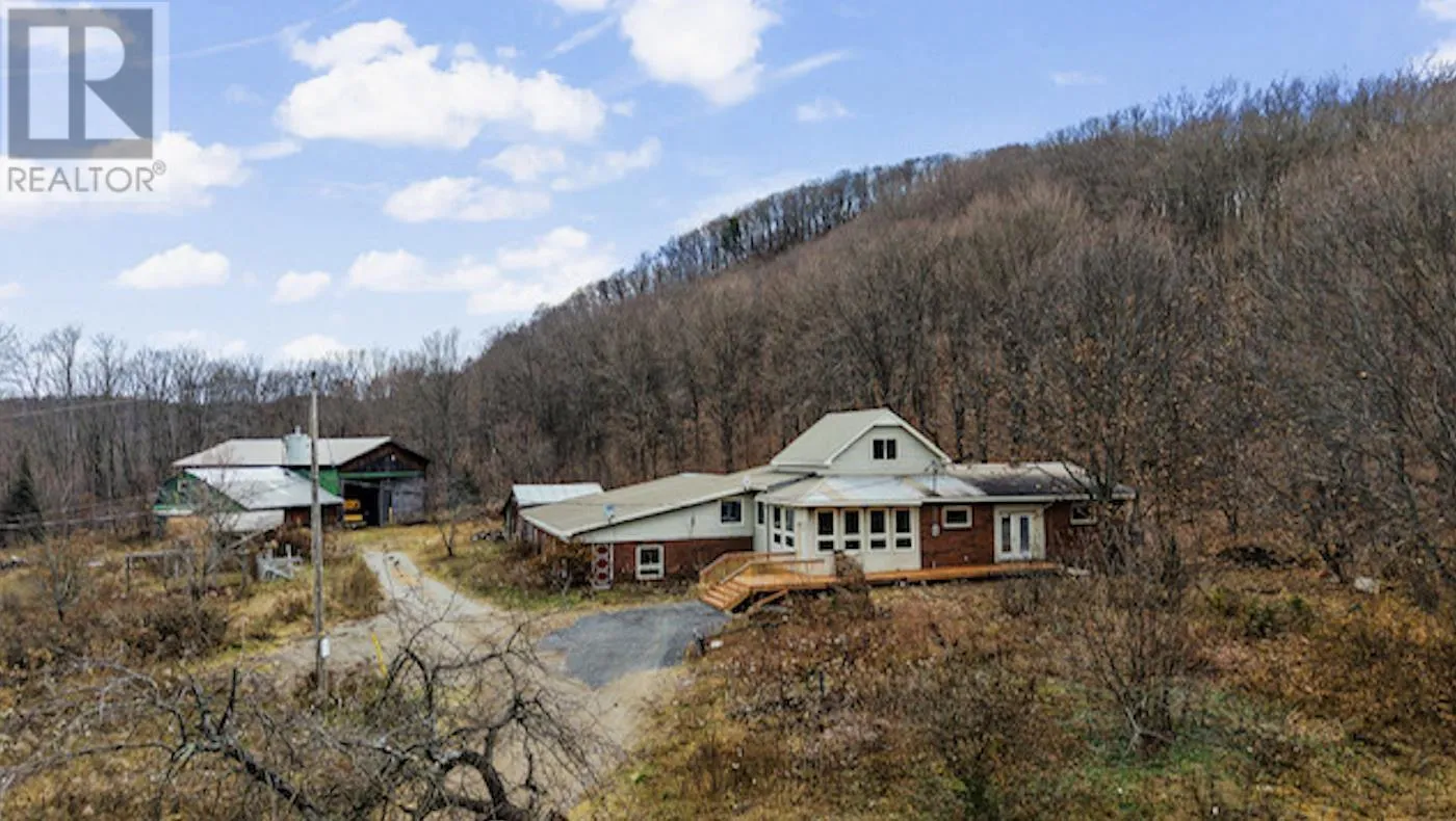 250 Pickard Rd, Goulais River, Ontario P0S 1E0