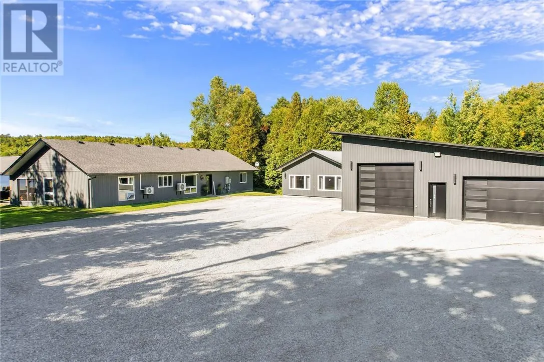 House for rent: 2500 Eden Township Road, Greater Sudbury, Ontario P3G 1M1