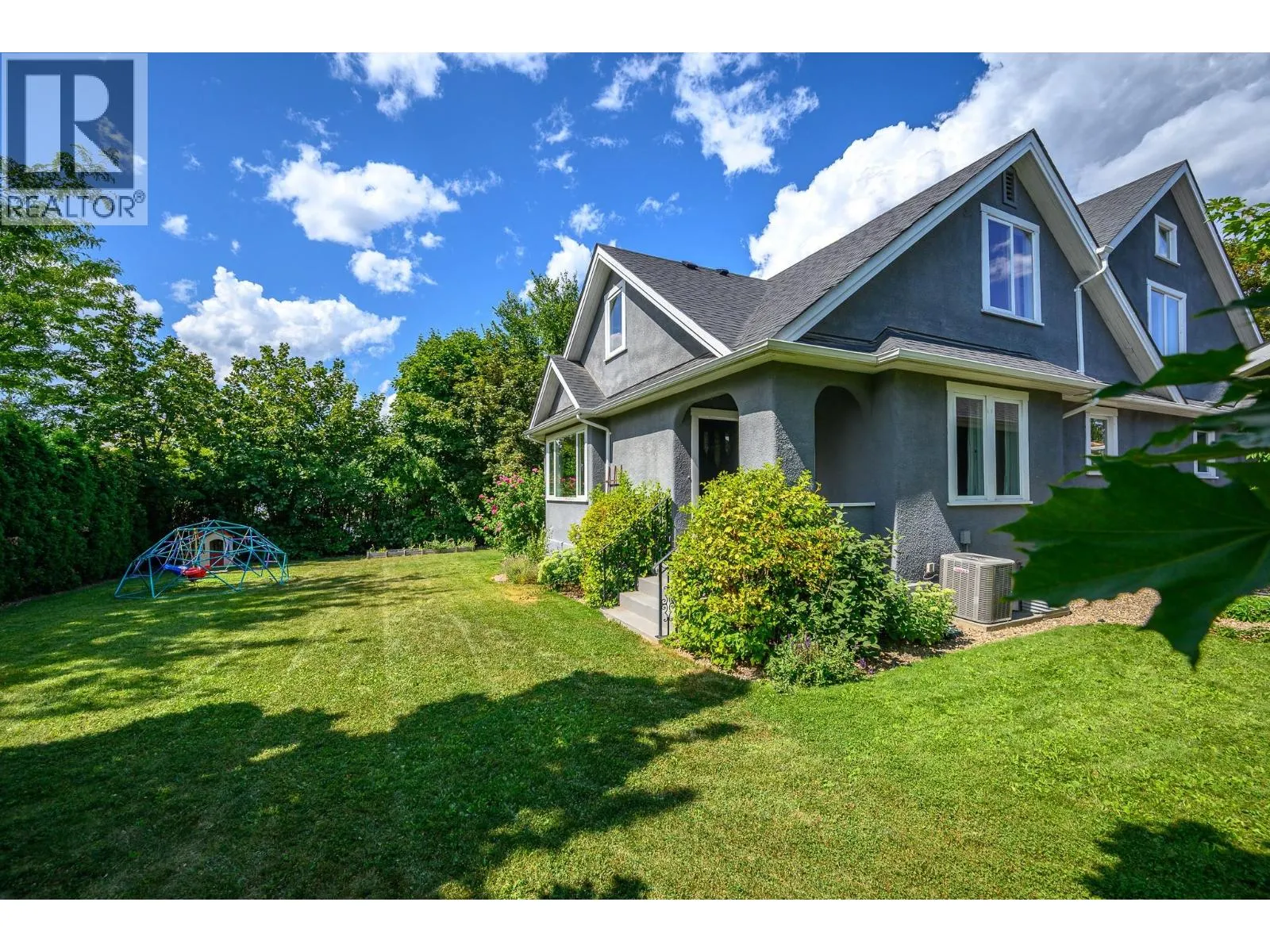 House for rent: 2501 30 Avenue, Vernon, British Columbia V1T 1Y4