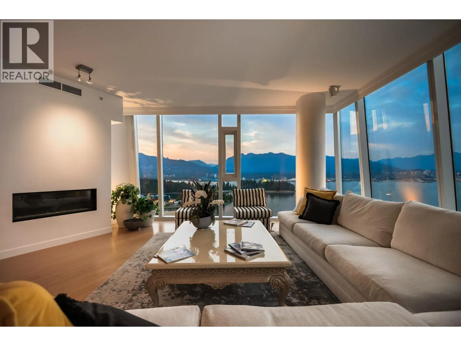 Apartment for rent: 2502 1233 W Cordova Street, Vancouver, British Columbia V6C 3R1