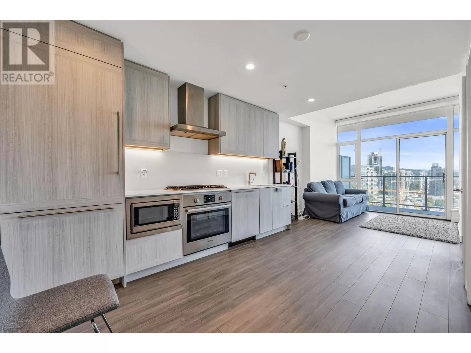 Apartment for rent: 2502 2351 Beta Avenue, Burnaby, British Columbia V5C 0M2