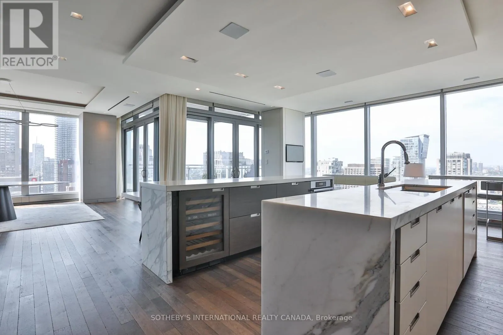 Apartment for rent: 2503/2504 - 50 Yorkville Avenue, Toronto, Ontario M4W 0A3