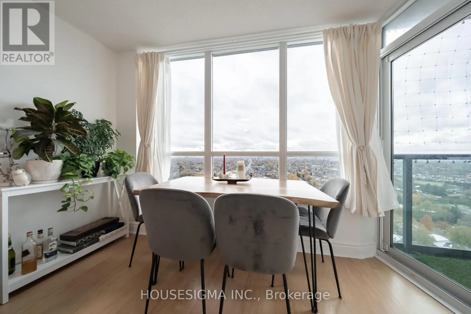 Apartment for rent: 2508 - 15 Greenview Avenue, Toronto, Ontario M2M 4M7