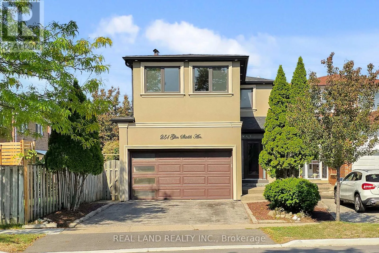 House for rent: 251 Glen Shields Avenue, Vaughan, Ontario L4K 2R1