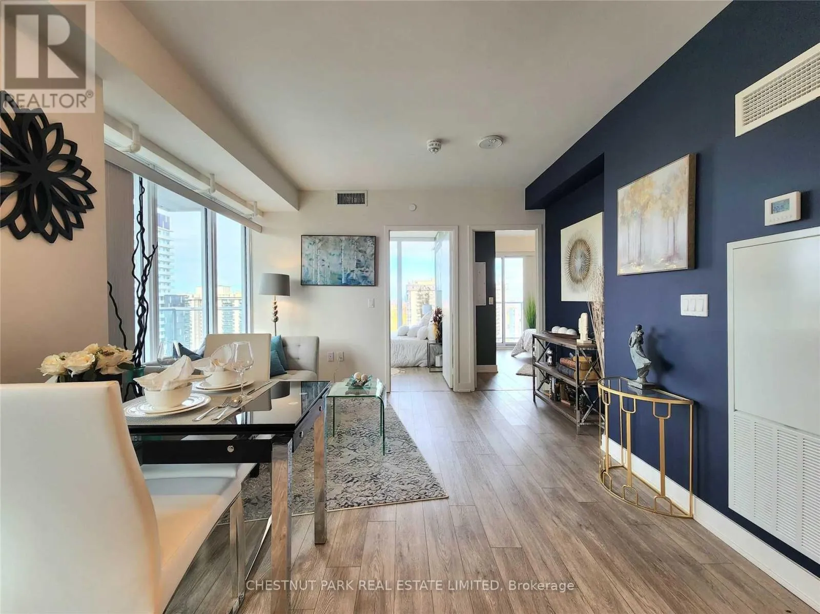 Apartment for rent: 2510 - 99 Broadway Avenue, Toronto, Ontario M4P 0E3