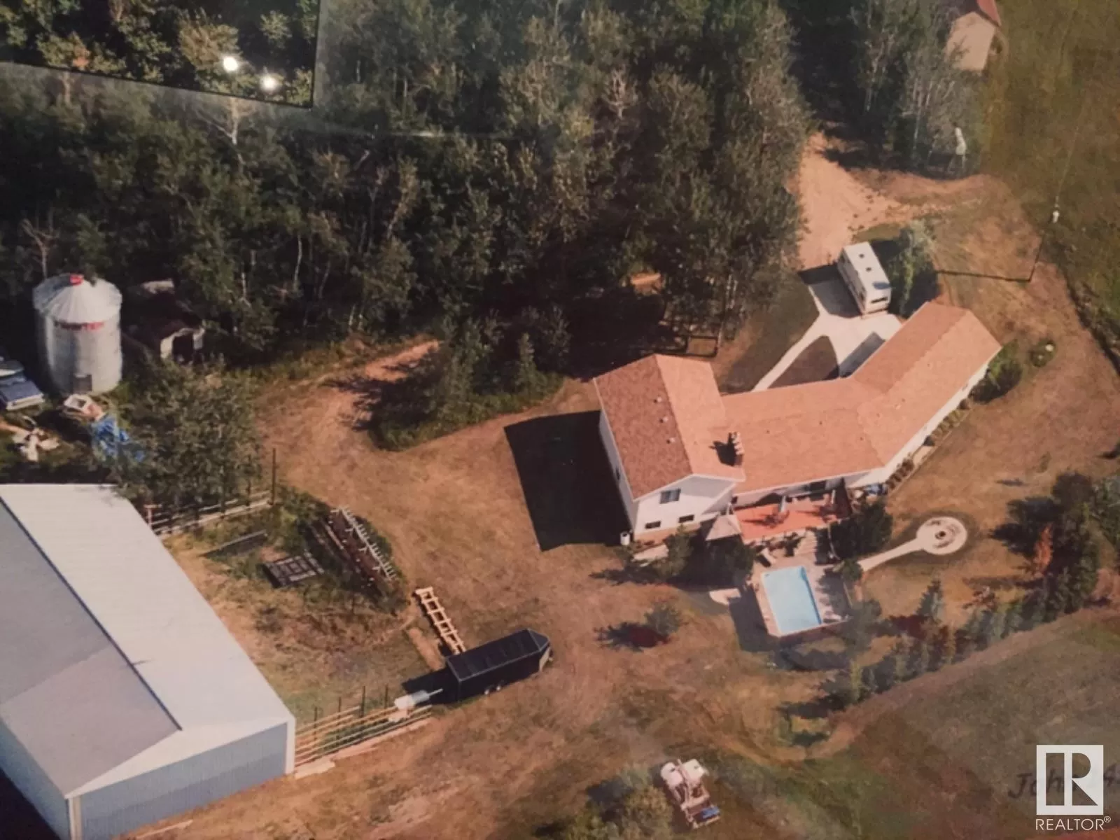 House for rent: 25103 Twp Road 552, Rural Sturgeon County, Alberta T8R 2C3