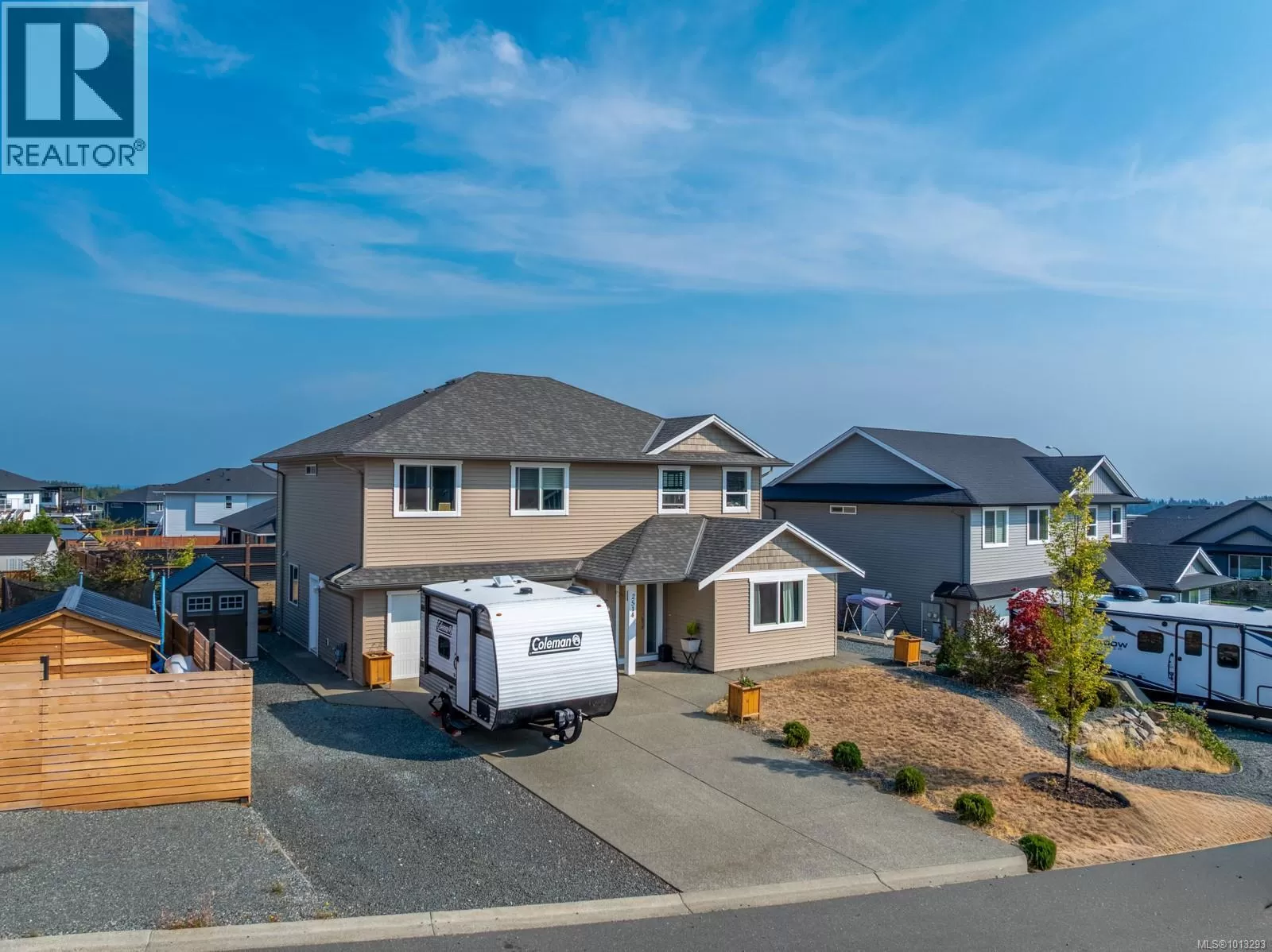 House for rent: 2514 Beaumont Ave, Cumberland, British Columbia V0R 1S0