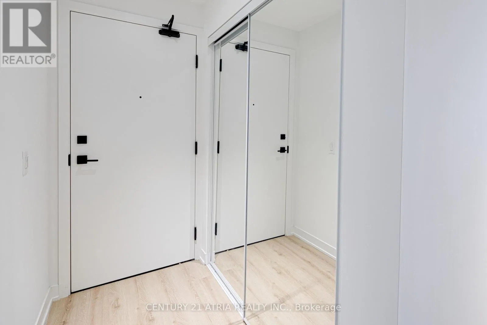 Apartment for rent: 2515 - 319 Jarvis Street, Toronto, Ontario M5B 0C8