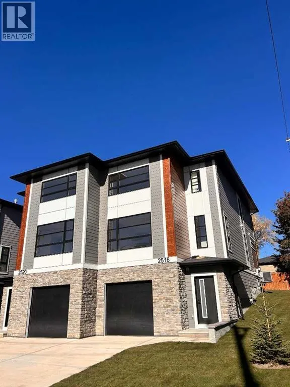 Duplex for rent: 2516 21 Avenue Sw, Calgary, Alberta T2T 0P6